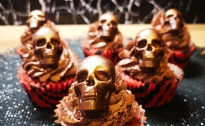 Halloweeni csokikoponyás muffin