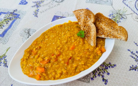 Vöröslencse dahl