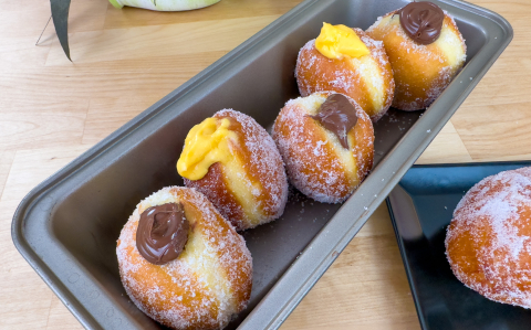 Bomboloni
