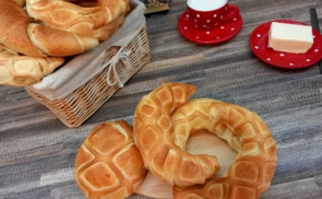 Tejes, ropogós kifli