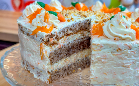 Karamellizált sárgarépás torta