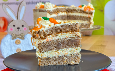Karamellizált sárgarépás torta