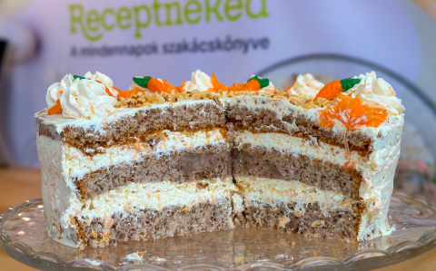 Karamellizált sárgarépás torta