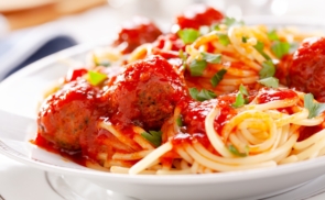 Húsgombócos spagetti