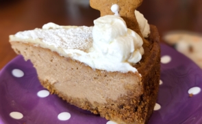 Mézeskalácsos sajttorta